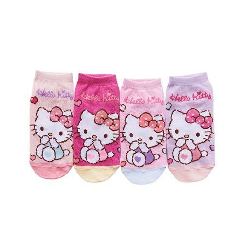 Hello Kitty Cotton Ankle Socks Tilted Head – Mystery Pick